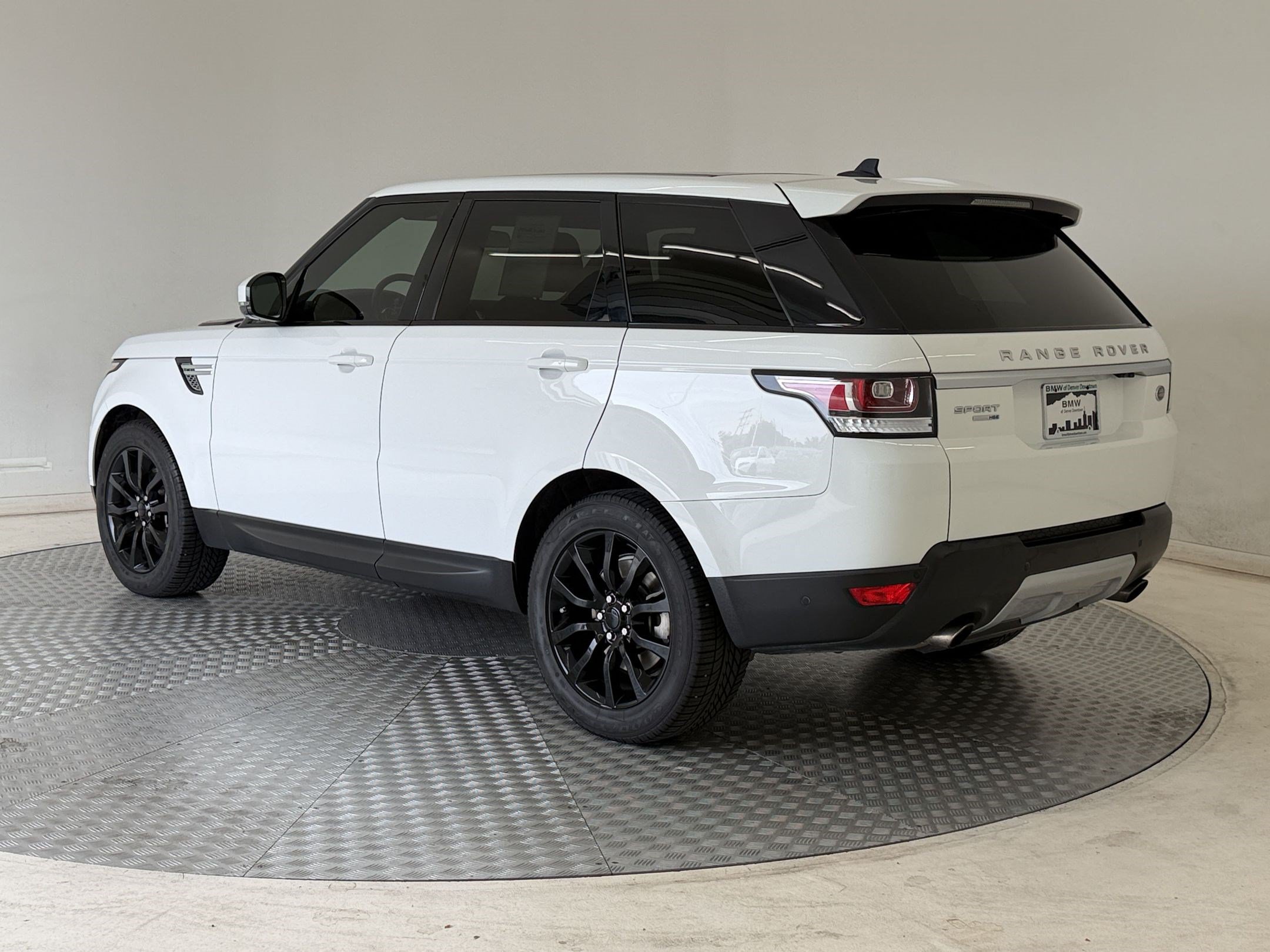 Used 2016 Land Rover Range Rover Sport HSE AWD/4WD image 3