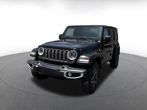 Used 2025 Jeep Wrangler Unlimited Sahara AWD/4WD image 3
