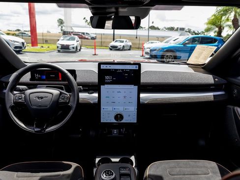 Used 2023 Ford Mustang Mach-E GT image 29