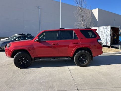 Used 2023 Toyota 4Runner SR5 Premium w/ Moonroof Package image 8