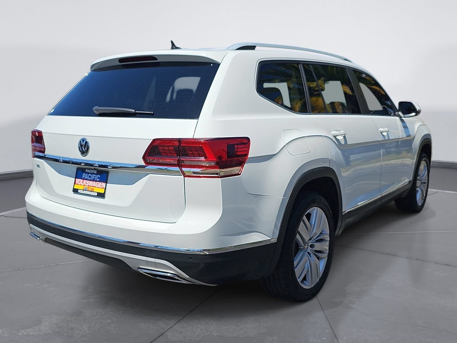 Used 2020 Volkswagen Atlas SEL FWD image 3