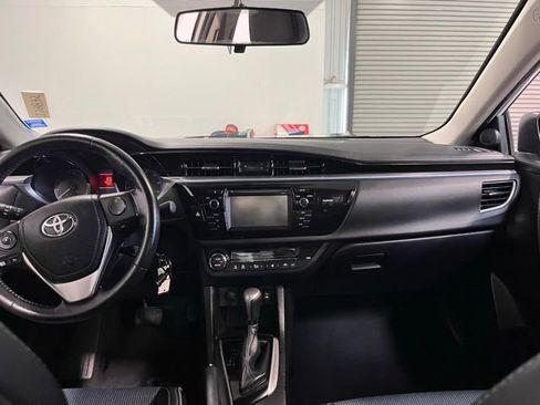 Used 2015 Toyota Corolla S image 20