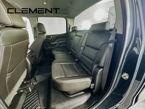 Used 2019 GMC Sierra 3500 Denali w/ Duramax Plus Package image 32