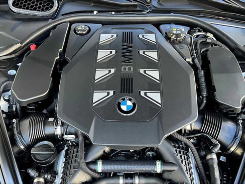 Used 2025 BMW 760i xDrive 760i xDrive w/ Executive Package image 63