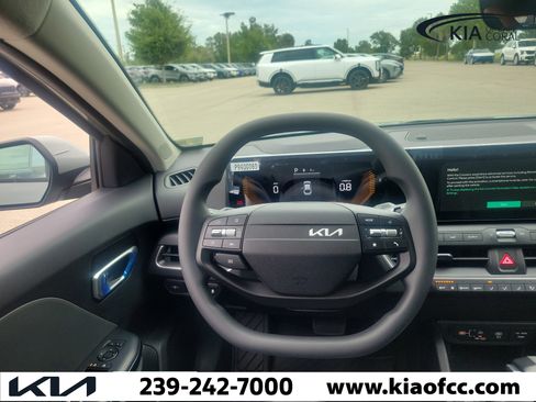 New 2026 Kia K4 FWD image 21