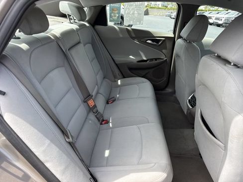 Used 2025 Chevrolet Malibu LT FWD image 25