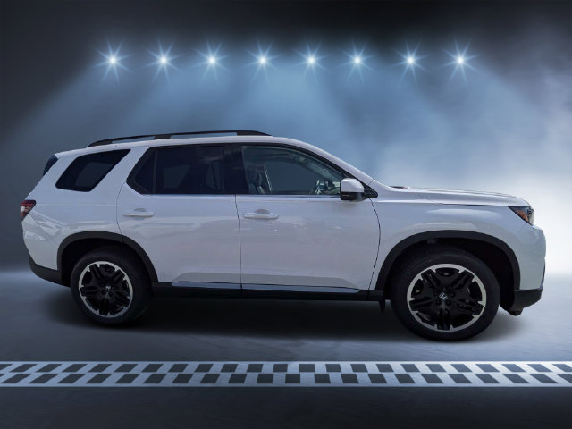 New 2026 Honda Pilot Touring image 2
