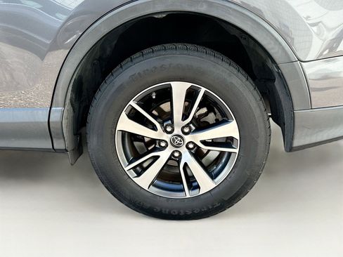 Used 2016 Toyota RAV4 XLE image 11