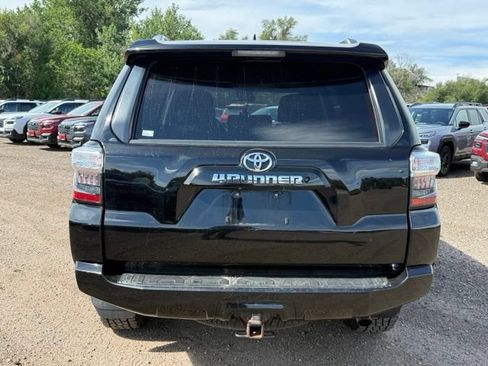 Used 2014 Toyota 4Runner SR5 AWD/4WD image 5