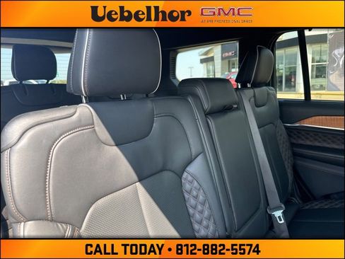 Used 2021 Jeep Grand Cherokee L Summit image 5