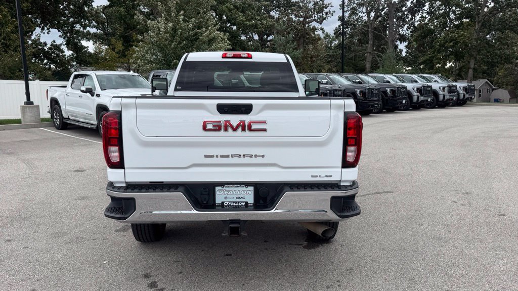 Used 2024 GMC Sierra 2500 SLE w/ SLE Convenience Package AWD/4WD image 4