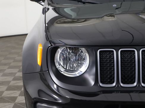 Used 2023 Jeep Renegade Latitude AWD/4WD image 12