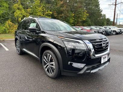 New 2025 Nissan Pathfinder Platinum