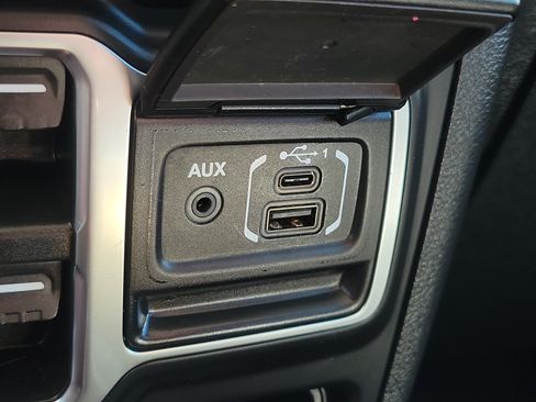 Used 2021 Jeep Wrangler Unlimited Sport AWD/4WD image 23