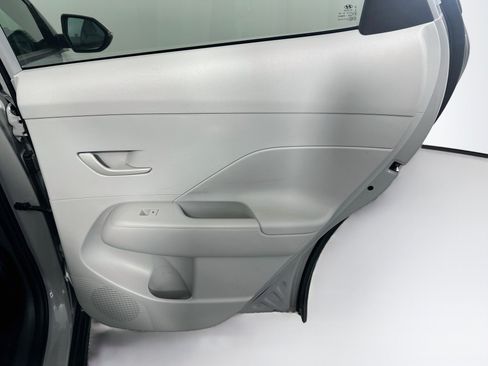 Used 2025 Hyundai Kona SEL FWD image 28