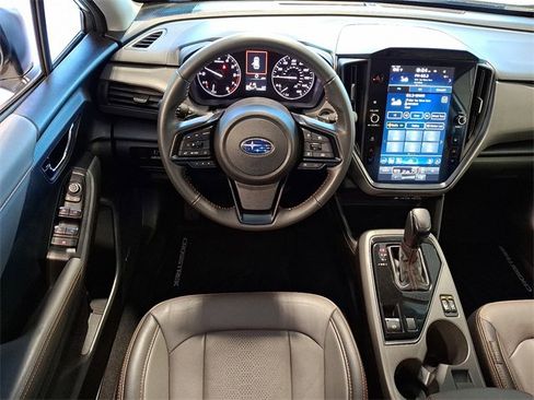 Used 2025 Subaru Crosstrek 2.5i Limited w/ Popular Package #4A image 10