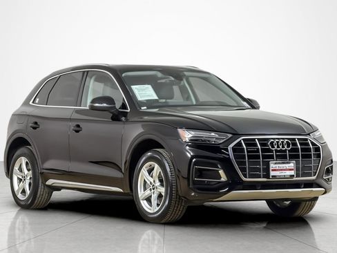 Used 2023 Audi Q5 2.0T Premium w/ Convenience Package AWD/4WD image 7