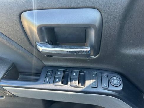 Used 2017 Chevrolet Silverado 1500 LT w/ Midnight Edition AWD/4WD image 15