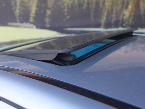 Used 2002 Mercedes-Benz C 320 Sedan image 44