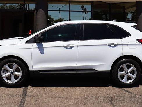 Used 2021 Ford Edge SE FWD image 8