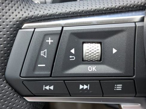 New 2025 Mitsubishi Outlander SE image 26