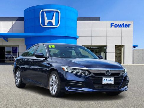 Used 2018 Honda Accord LX image 2