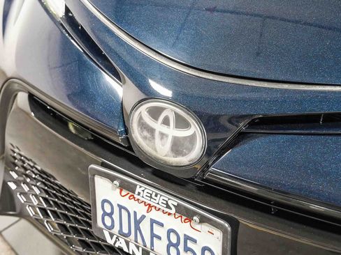 Certified 2018 Toyota Corolla SE w/ Carpet Mat Package (TMS) FWD image 9