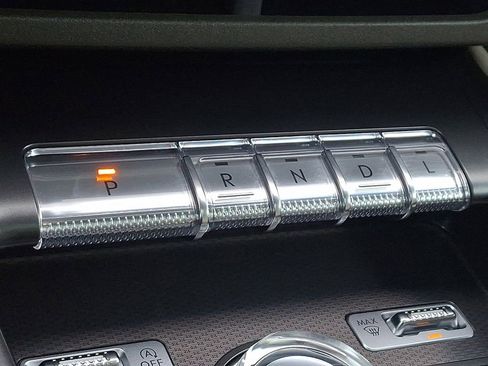 Certified 2024 Lincoln Nautilus Premier w/ Equipment Group 102A image 15