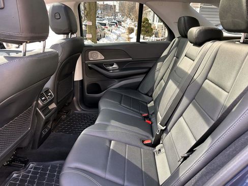 Used 2025 Mercedes-Benz GLE 350 4MATIC image 16