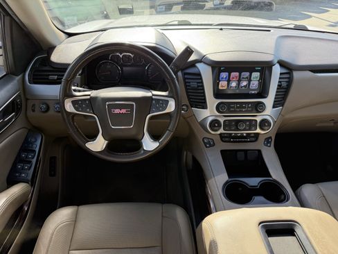 Used 2018 GMC Yukon SLT w/ HD Trailering Package image 14