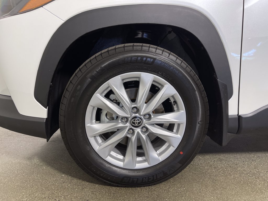 New 2026 Toyota Corolla Cross LE FWD image 11