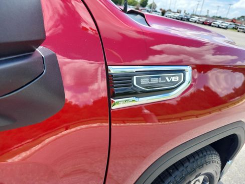 Certified 2024 GMC Sierra 1500 SLT w/ SLT Premium Plus Package AWD/4WD image 8