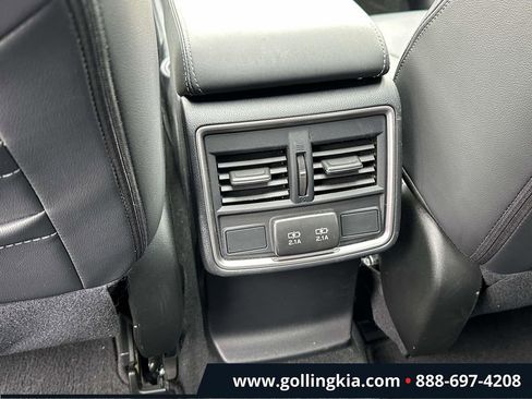 Used 2023 Subaru Forester Limited image 11