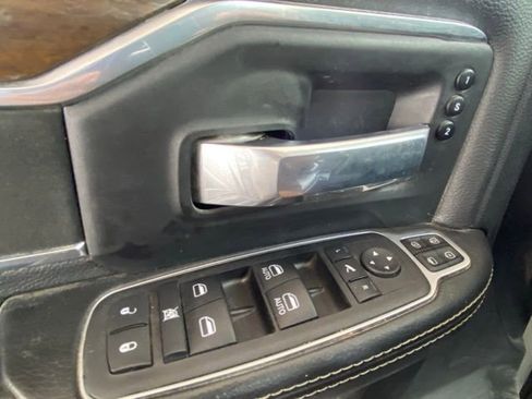 Used 2024 RAM 2500 Laramie image 18