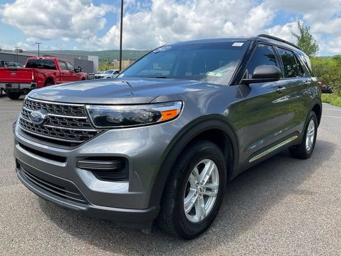 Certified 2022 Ford Explorer XLT w/ Class IV Trailer Tow Package AWD/4WD image 28