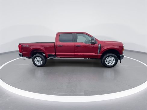 New 2026 Ford F250 XLT image 9