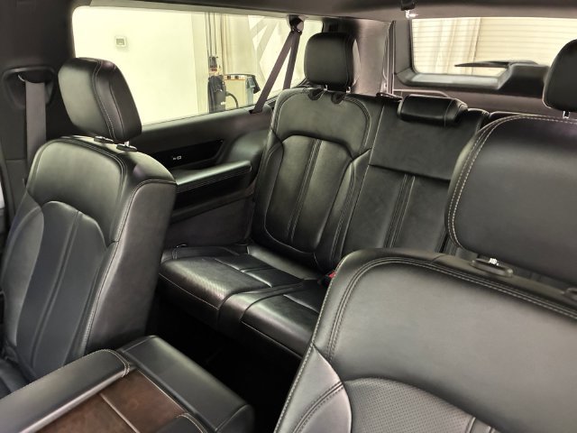 Used 2024 Jeep Grand Wagoneer L 4WD image 18