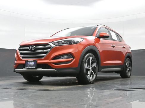 Used 2017 Hyundai Tucson Limited w/ Limited Ultimate Package 03 AWD/4WD image 29