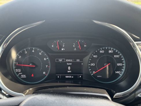 Used 2021 Chevrolet Malibu LT FWD image 14