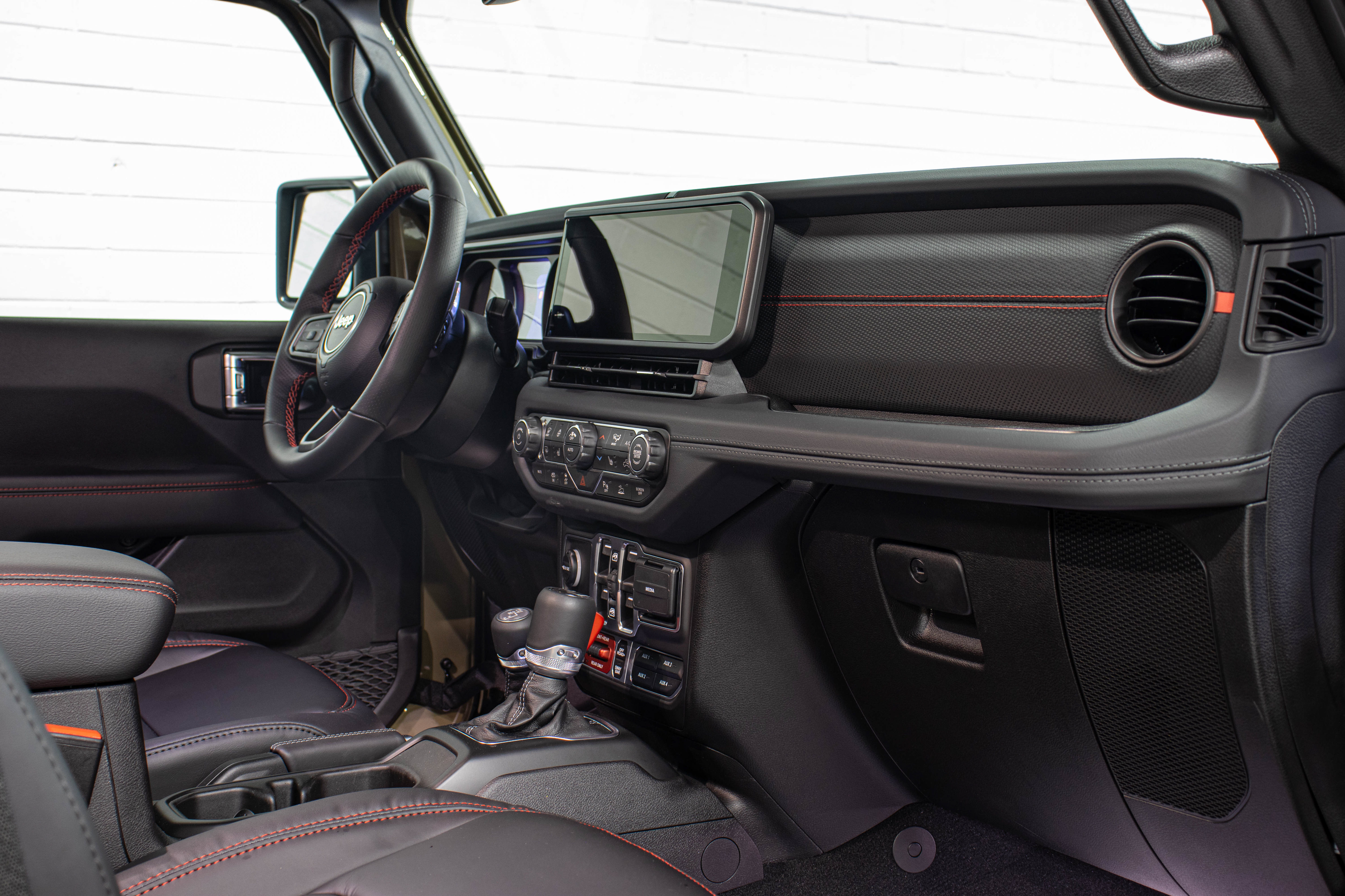 Used 2026 Jeep Wrangler Unlimited Rubicon 392 w/ Quick Order Package 27X Moab AWD/4WD image 17
