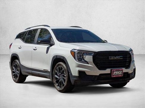 Used 2023 GMC Terrain SLE w/ Driver Convenience Package AWD/4WD image 3