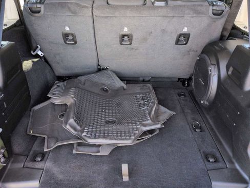 Used 2023 Jeep Wrangler Sport S image 34