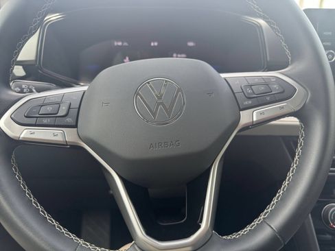 Used 2026 Volkswagen Taos S AWD/4WD image 25