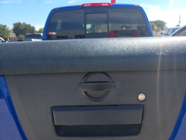 Used 2014 Nissan Frontier SV w/ SV Value Truck Package RWD image 5