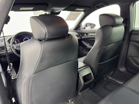 Used 2018 Honda Accord Sport image 30