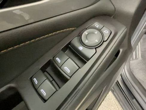 Used 2020 Chevrolet Traverse LT w/ Driver Confidence II Package AWD/4WD image 18