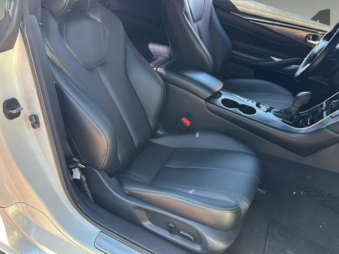 Used 2019 INFINITI Q60 3.0t Luxe w/ Essential Package AWD/4WD image 32