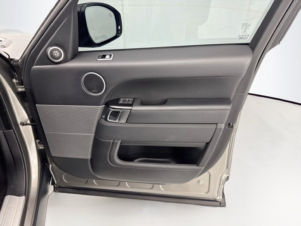 Used 2019 Land Rover Range Rover Sport HSE AWD/4WD image 24
