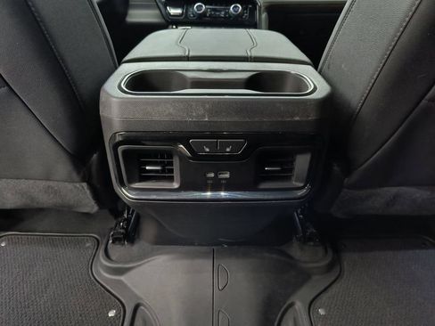 Used 2024 GMC Sierra 1500 AT4 w/ AT4 Preferred Package AWD/4WD image 24