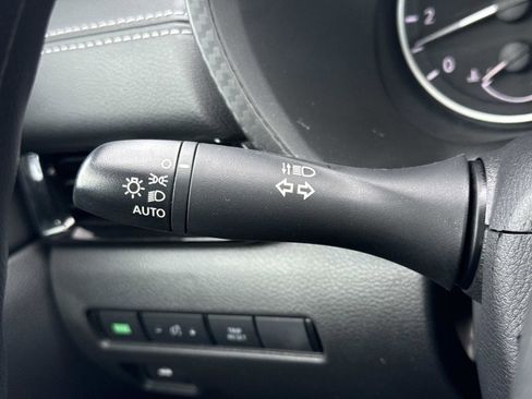 Used 2024 Nissan Sentra SV image 9